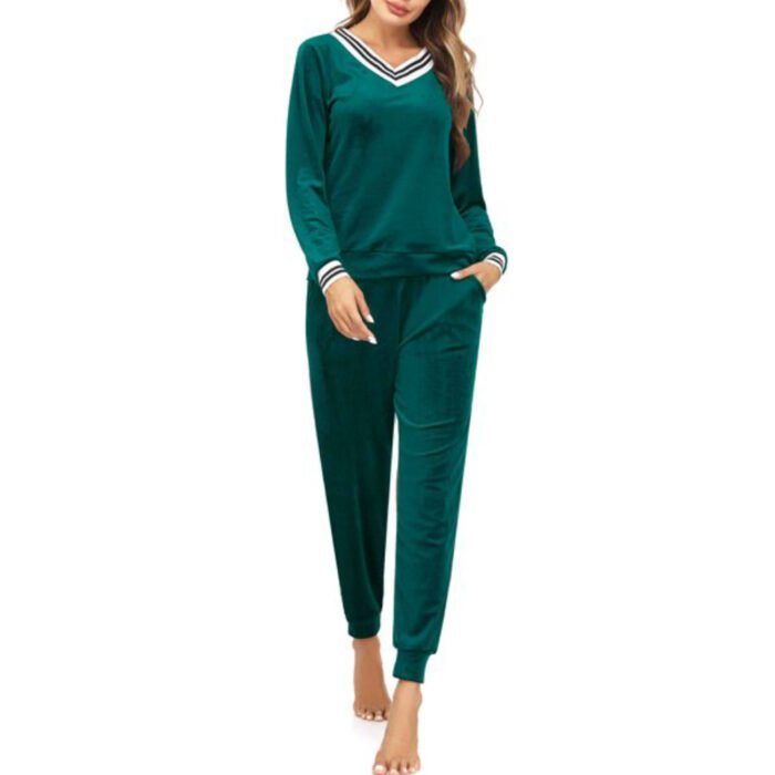 Women’s Velvet Sweatsuit V Neck – Green